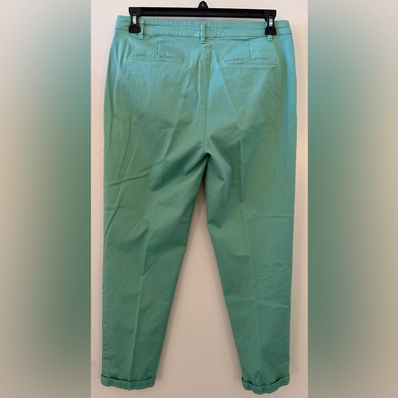 Sisley (Benetton) cotton ankle pant in soft sage green - Picture 2 of 4